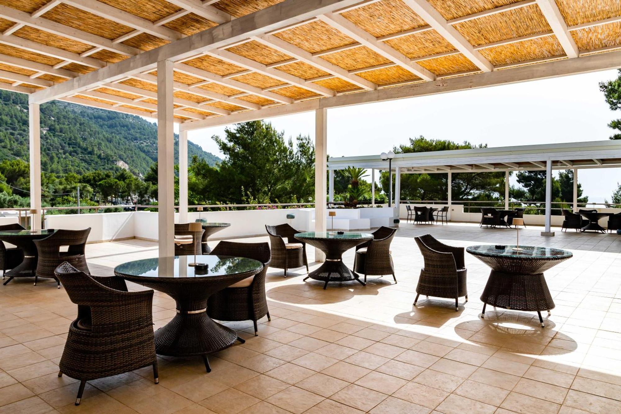Ah Premium Baia Dei Faraglioni Hotel Mattinata Exterior photo