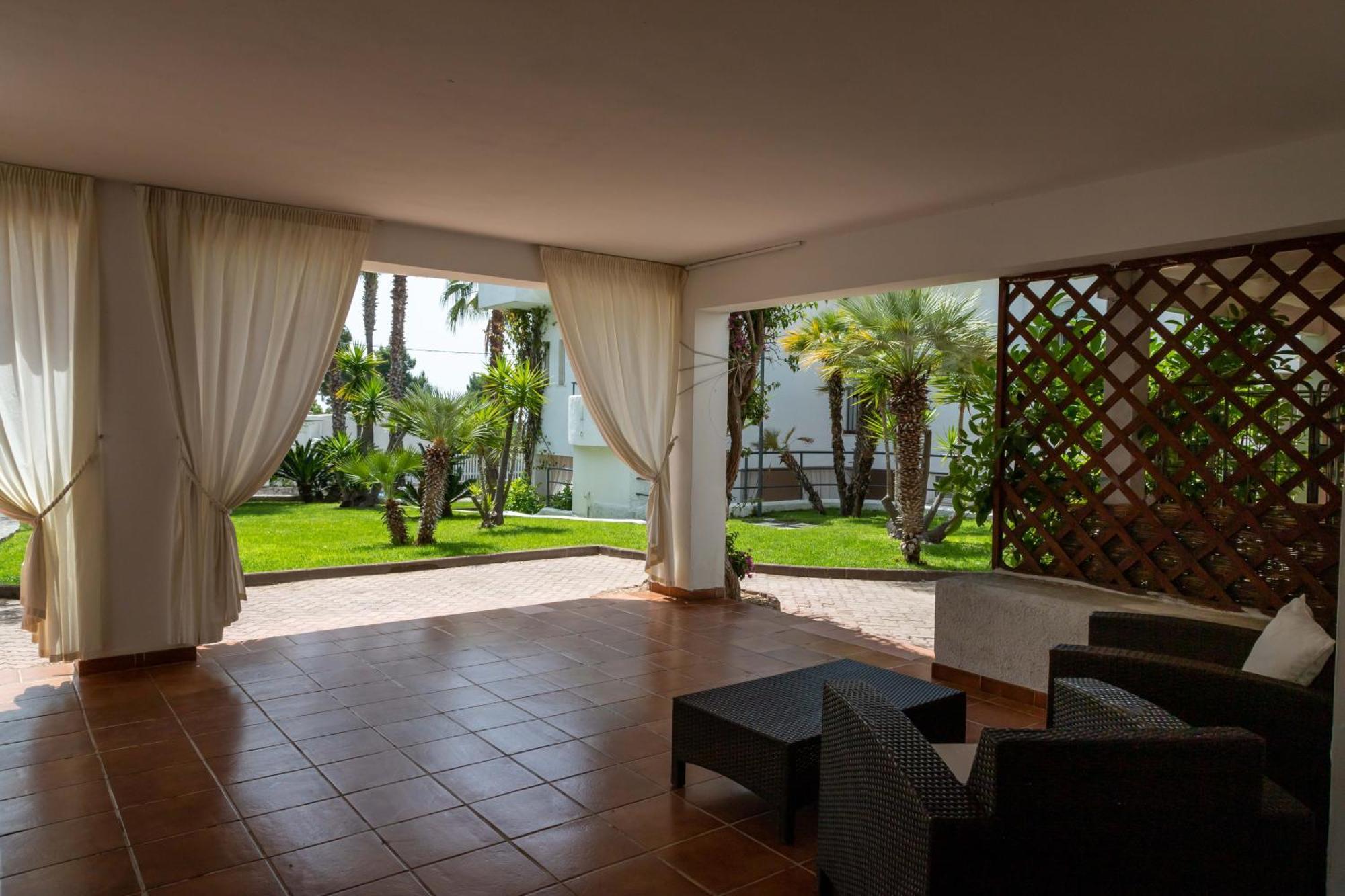 Ah Premium Baia Dei Faraglioni Hotel Mattinata Exterior photo