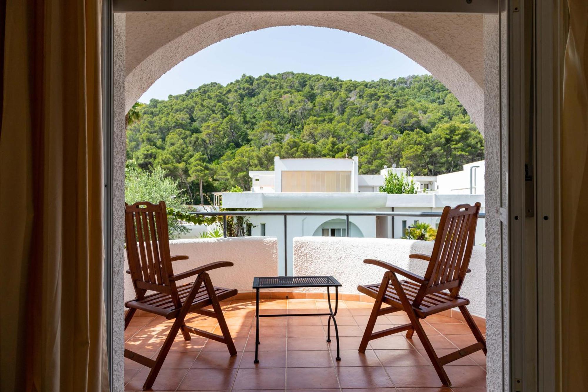 Ah Premium Baia Dei Faraglioni Hotel Mattinata Exterior photo