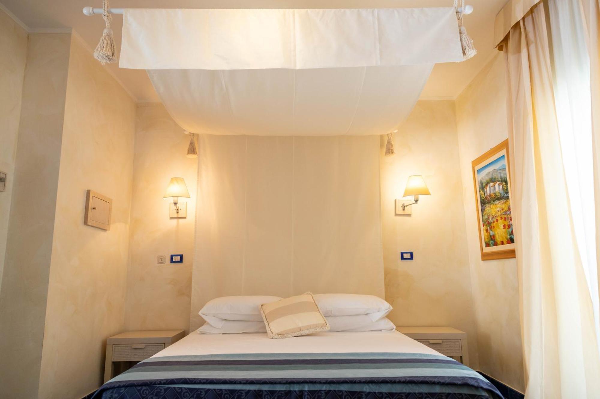 Ah Premium Baia Dei Faraglioni Hotel Mattinata Exterior photo