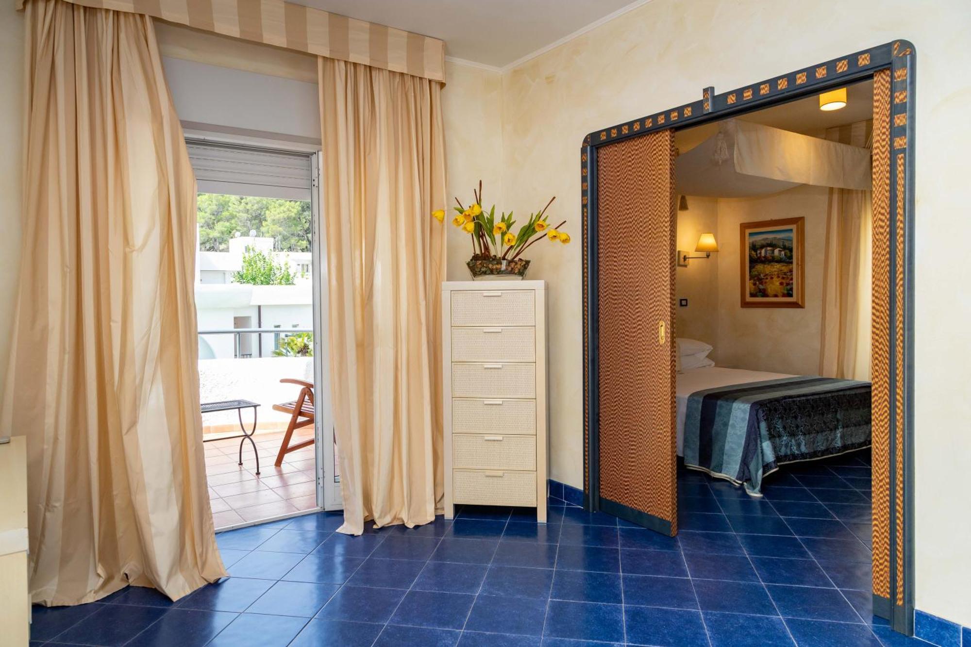 Ah Premium Baia Dei Faraglioni Hotel Mattinata Exterior photo